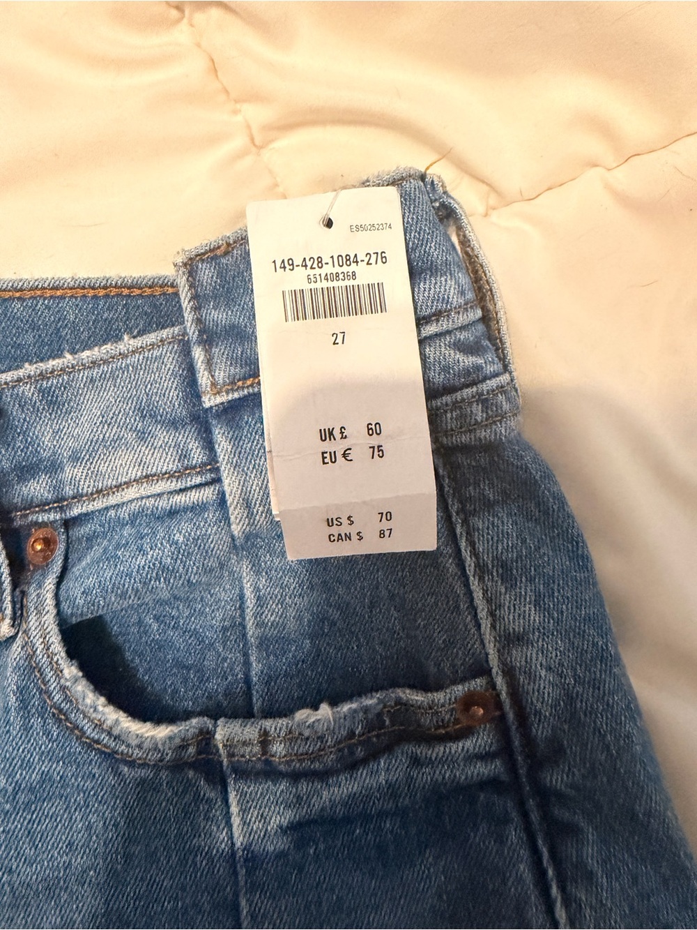 Abercrombie & Fitch Mom High-Rise Denim Shorts - Blue - Picture 3 of 5